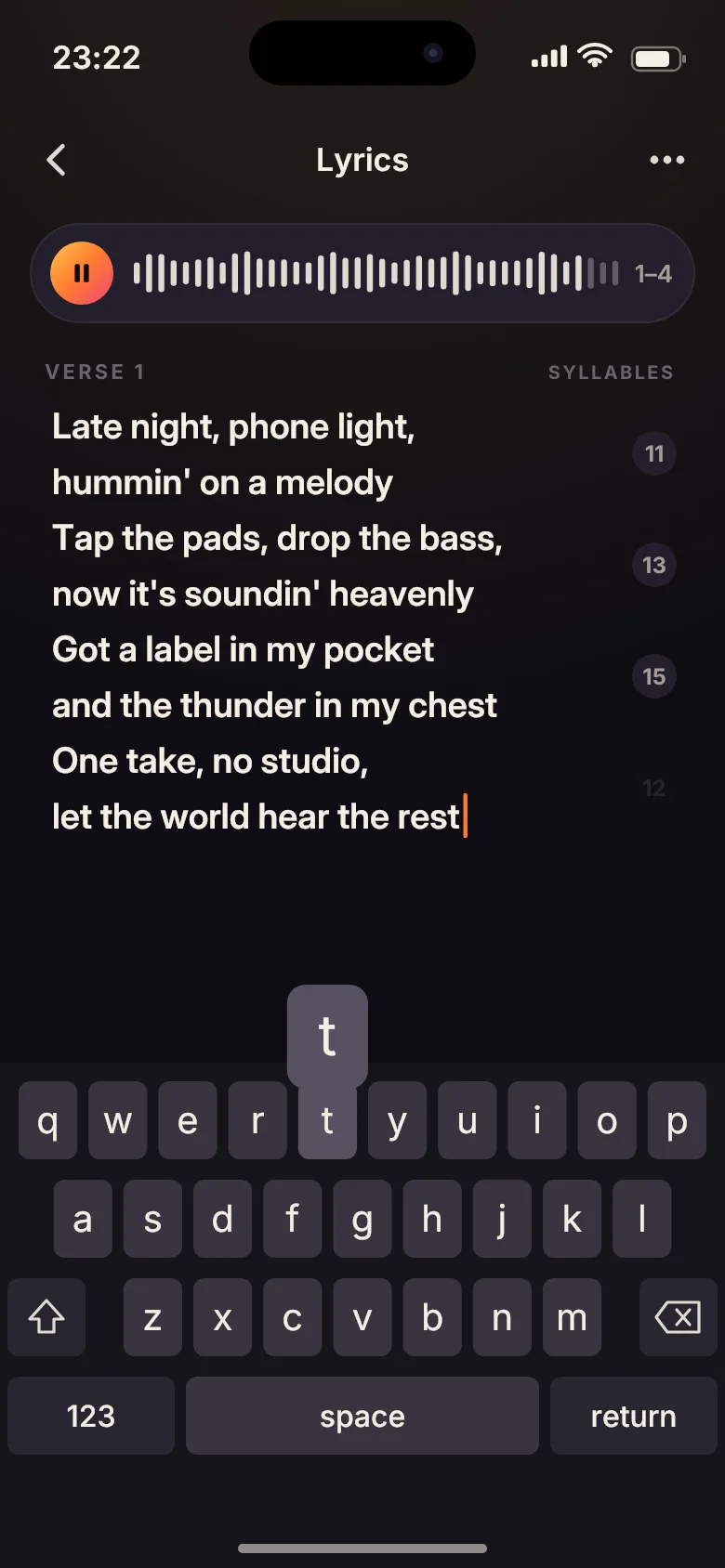 App screen: a verse of lyrics with syllable counts while the beat plays